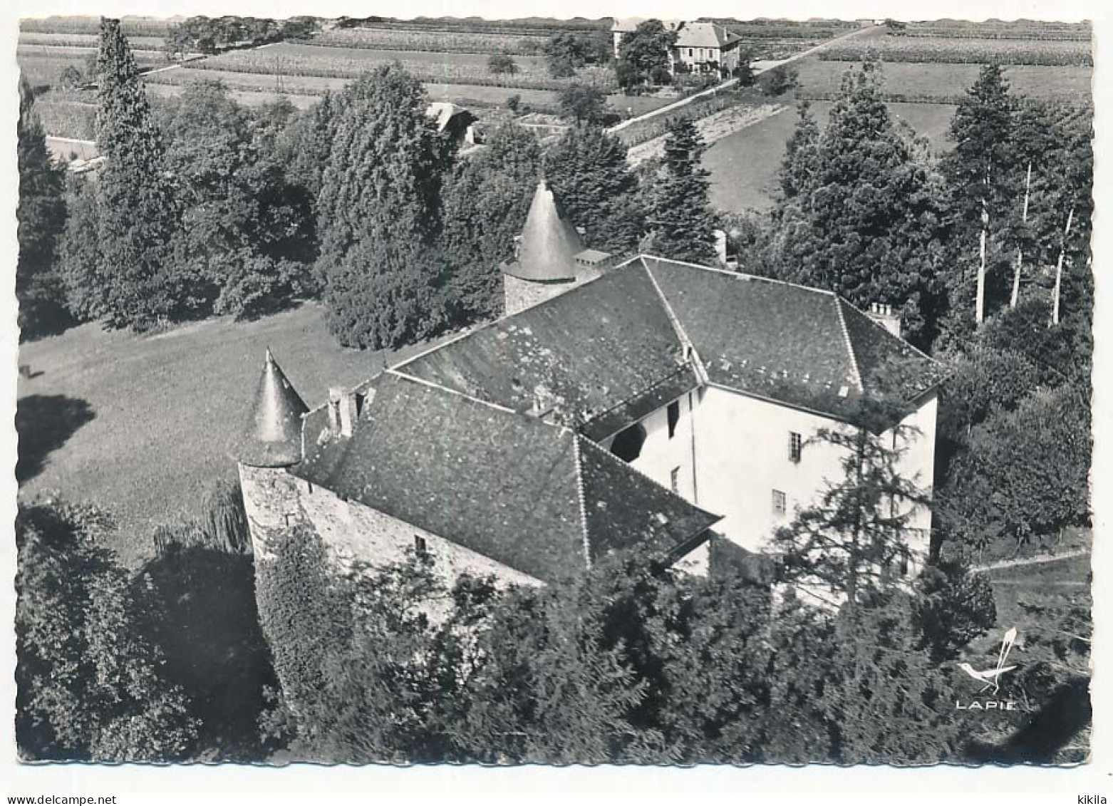 CPSM Dentelée 10.5 X 15 Savoie En Avion Au Dessus De ... CHAMOUX  Le Château - Chamoux Sur Gelon