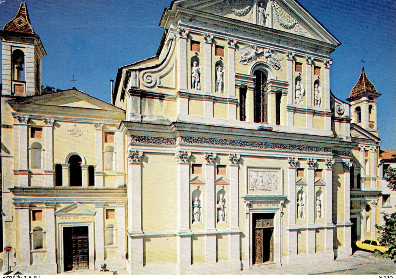 L'ESCARÈNE : Eglise Saint-Pierre-aux-Liens - Façade - L'Escarène