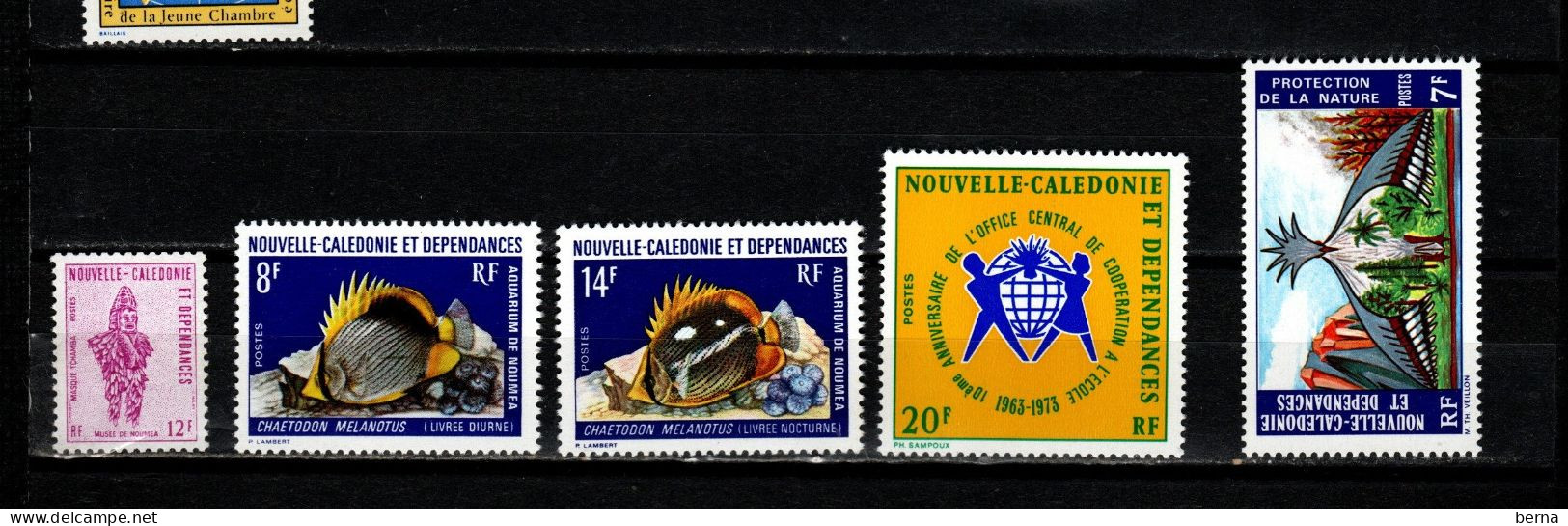 NOUVELLE CALEDONIE ANNEES 1973-1974  COMPLETES 386/390 LUXE NEUF SANS CHARNIERE - Komplette Jahrgänge