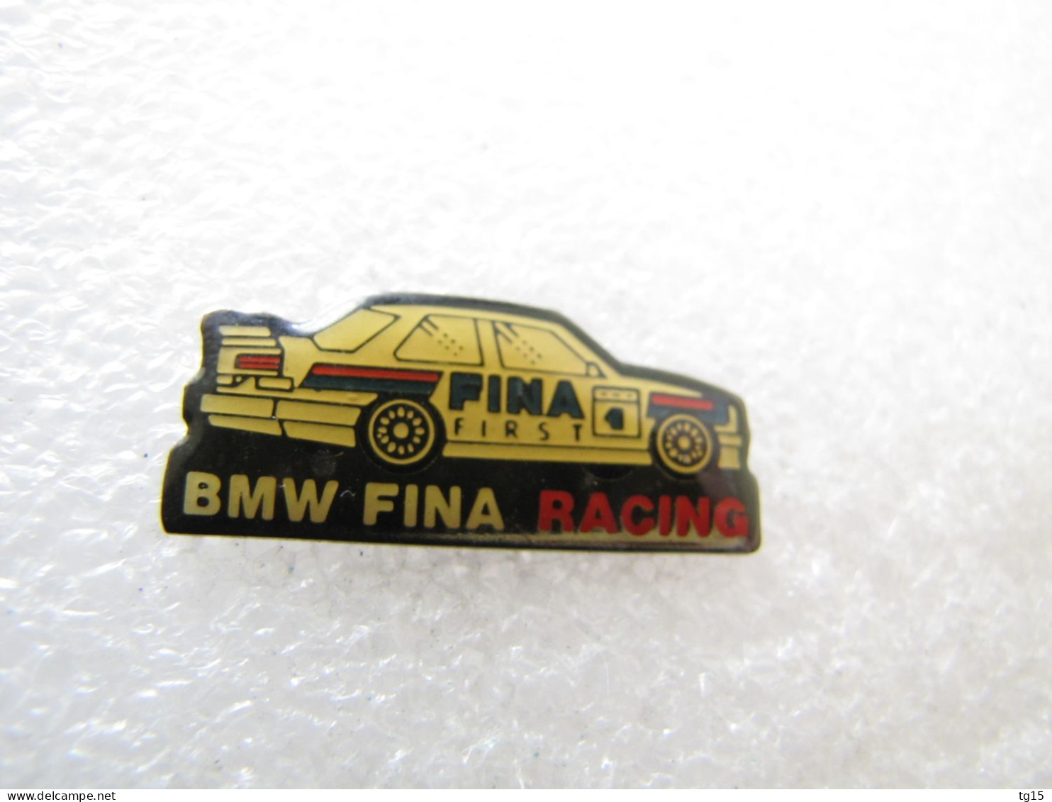 PIN'S    BMW  E30   FINA   RACING - BMW