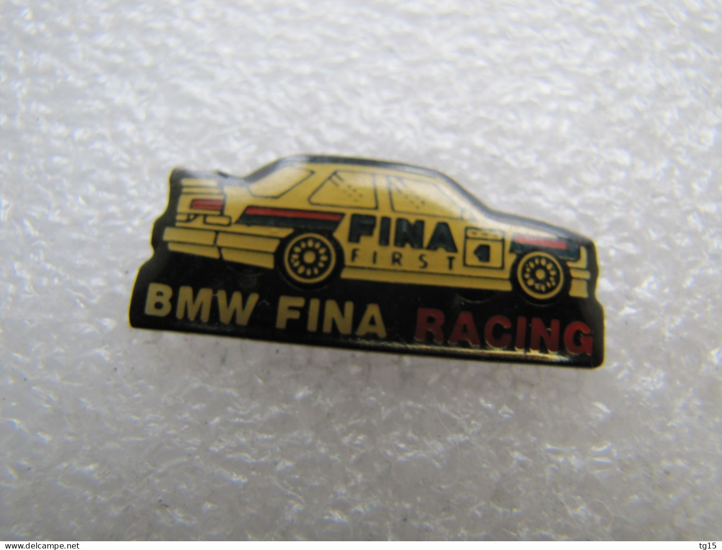 PIN'S    BMW  E30   FINA   RACING - BMW