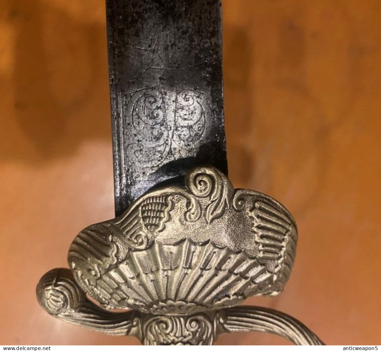 Hirschfanger avec poignée en laiton. Allemagne. Vers 1800. (T451) Taille de la lame 74 cm