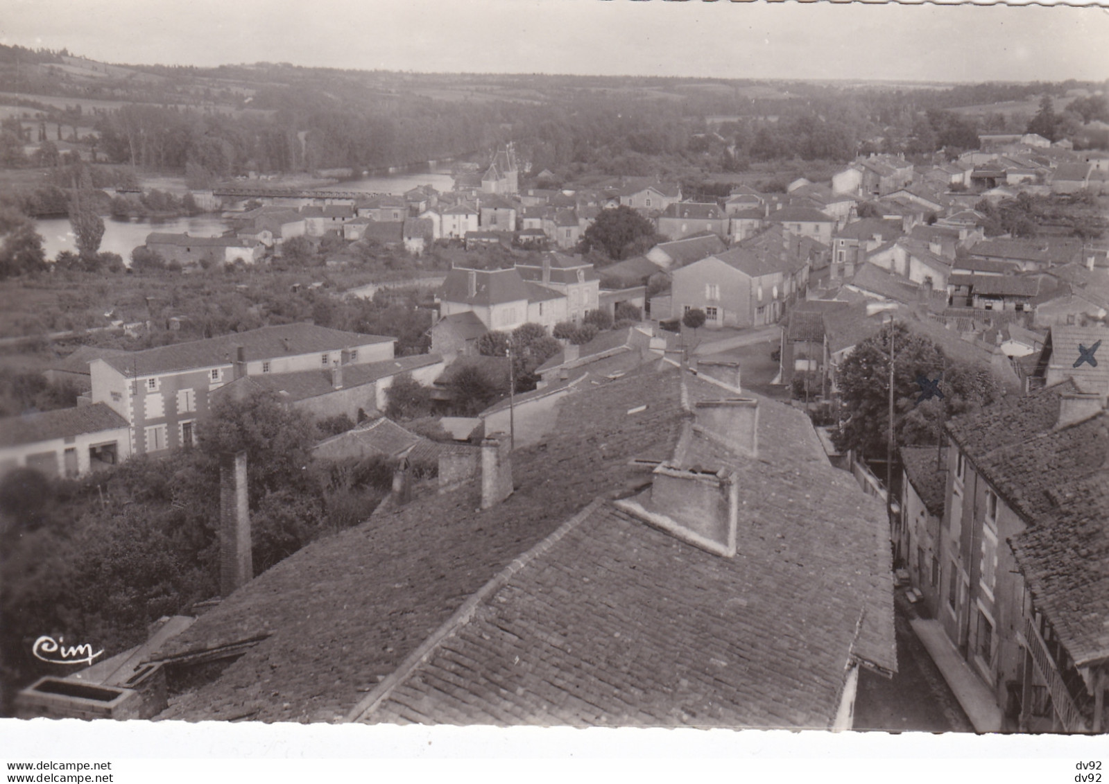 VIENNE AVAILLES LIMOUZINE VUE PANORAMIQUE - Availles Limouzine