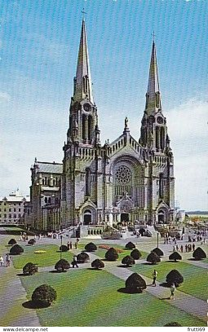 AK 191389 CANADA - Quebec - Ste-Anne De Beaupré - La Basilique - Ste. Anne De Beaupré