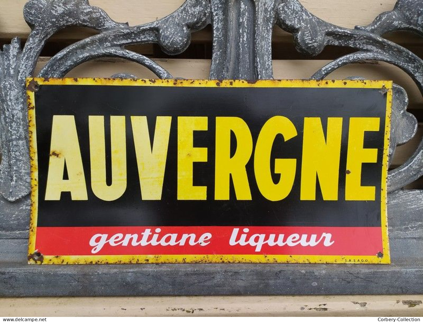 Ancienne Plaque Tôle Auvergne Gentiane Liqueur - Liquor & Beer