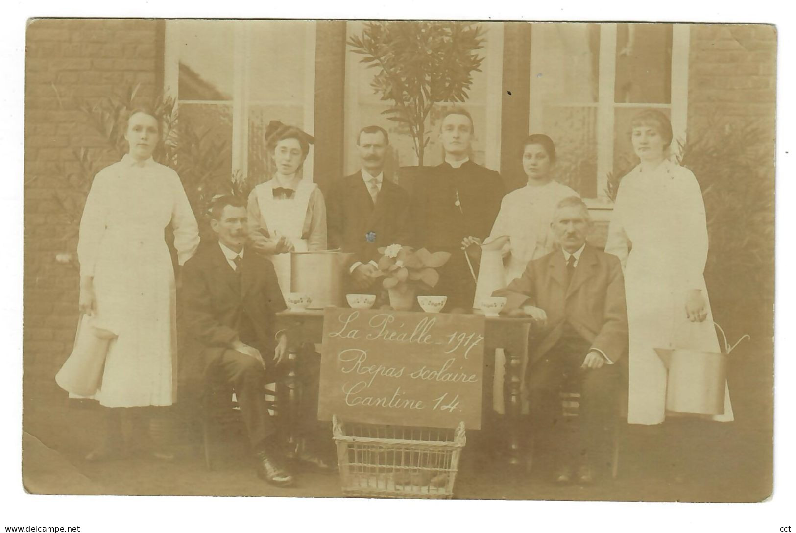 La Préalle  Herstal  CARTE PHOTO   Repas Scolaire 1917  Cantine 14   PREMIERE GUERRE MONDIALE - Herstal