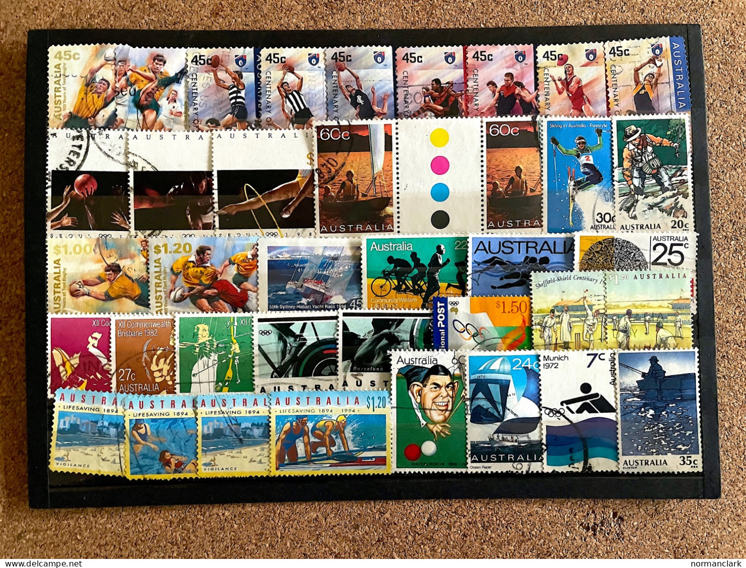 AUSTRALIA 1913 -2000 COLLECTION OF LARGE COMMEMORATIVES & DEFINITIVES (350)