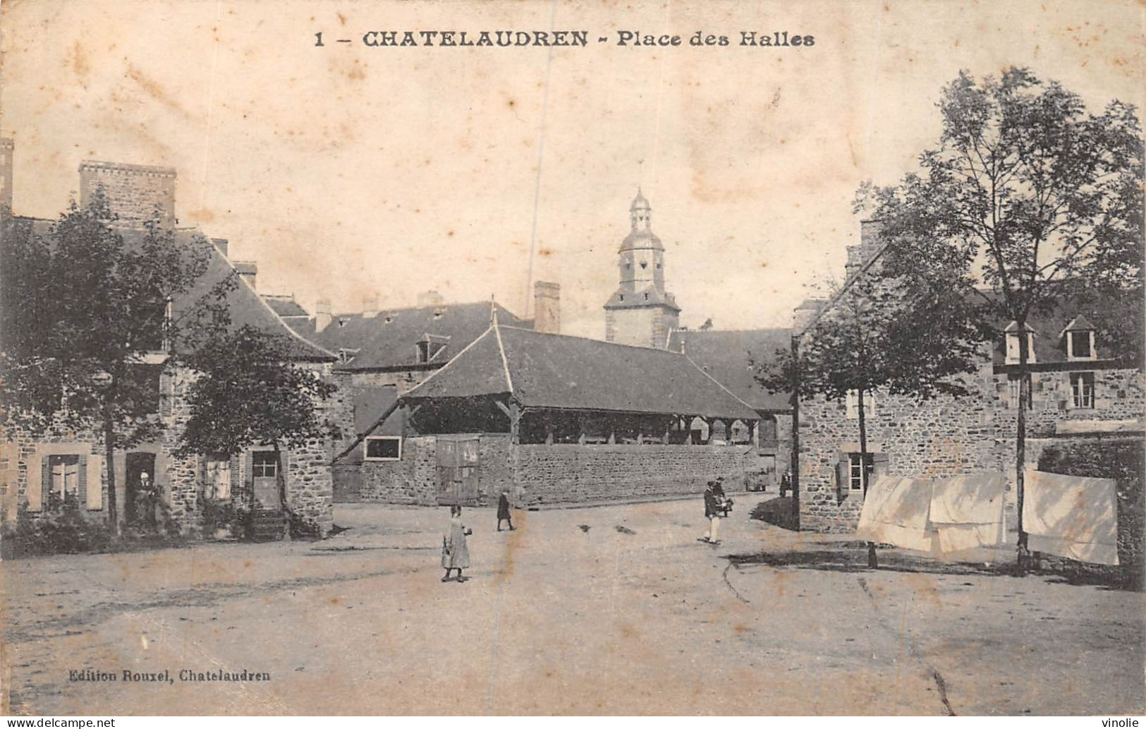 PIE-23-GOLL. 7744 : CHATELAUDREN. PLACE DES HALLES - Châtelaudren