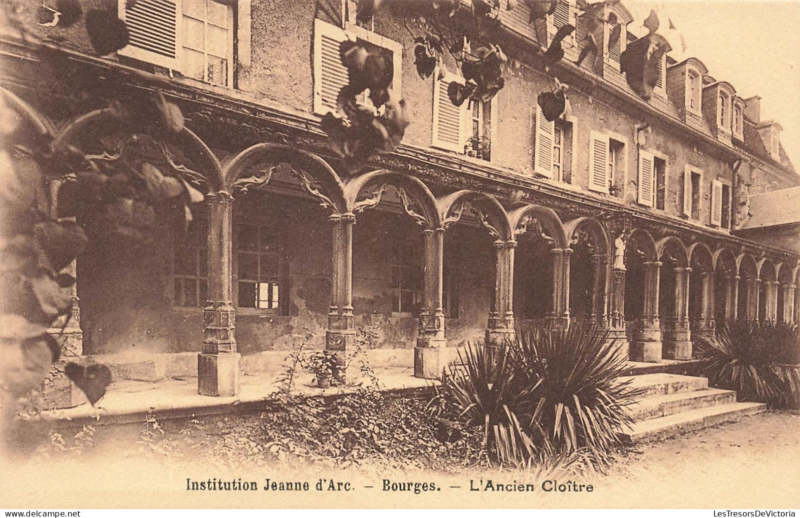 FRANCE - Bourges - Institution Jeanne D'Arc - L'ancien Cloître - Carte Postale Ancienne - Bourges