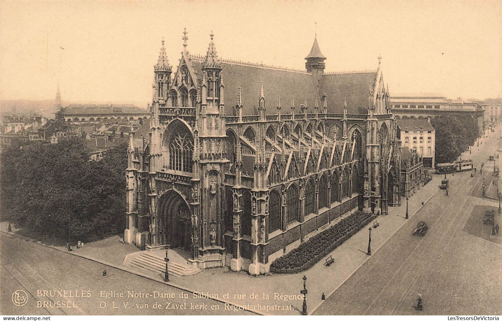 BELGIQUE - Bruxelles - Eglise Notre Dame Du Sablon Et Rue De La Régence - Carte Postale Ancienne - Altri & Non Classificati