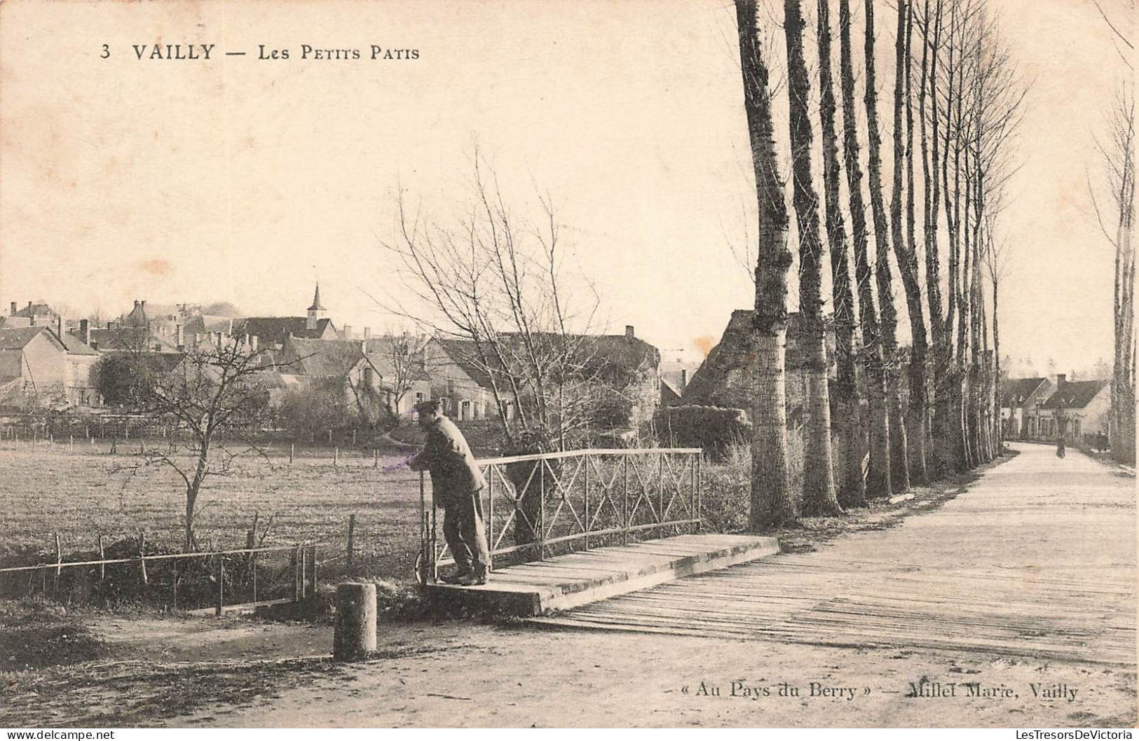 FRANCE - Vailly - Les Petits Patis - Village - Au Pays Du Bévry - Homme Penché Sur La Passerell - Carte Postale Ancienne - Sonstige & Ohne Zuordnung