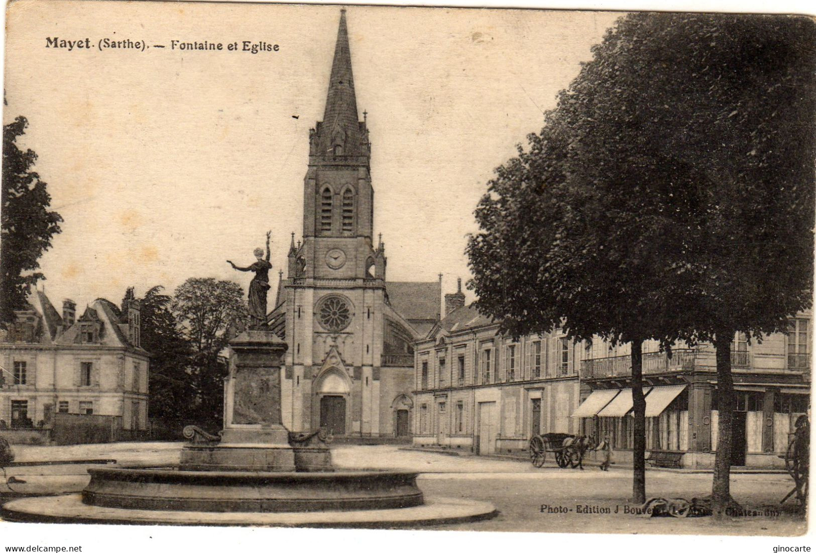 Mayet Fontaine Et Eglise - Mayet