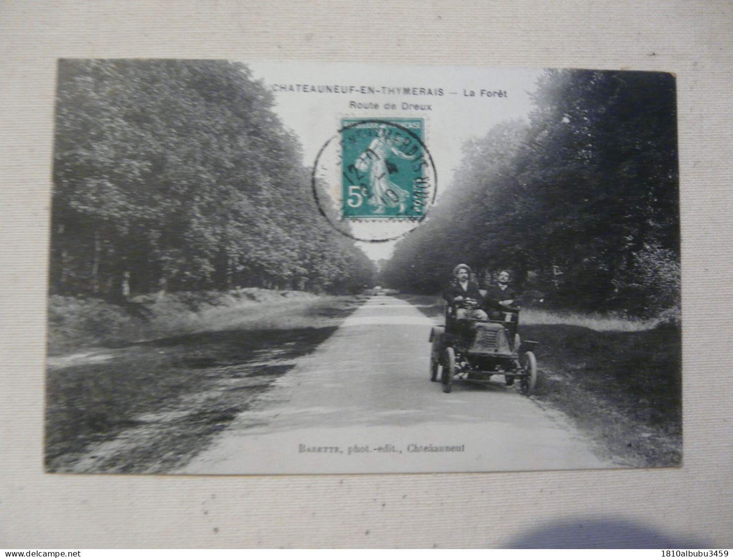 CPA 28 EURE ET LOIR - CHATEAUNEUF-en-THYMERAIS : Route De Dreux - Scène Animée (automobile) - Châteauneuf