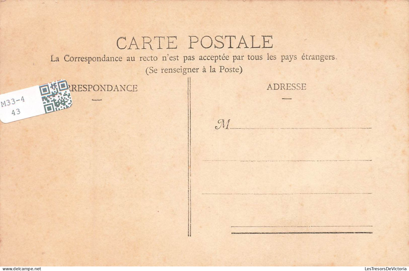 FRANCE - Besançon - L'Adjudant Servan Dans La Cour De L'Hôpital, Venant D'être Décoré  - Carte Postale Ancienne - Besancon