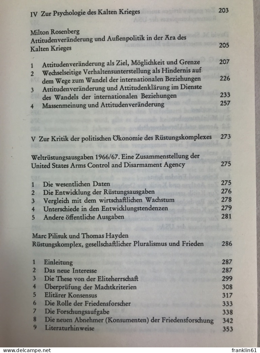 Zur Pathologie Des Rüstungswettlaufs : Beitr. Z. Friedens- U. Konfliktforschung. - Polizie & Militari