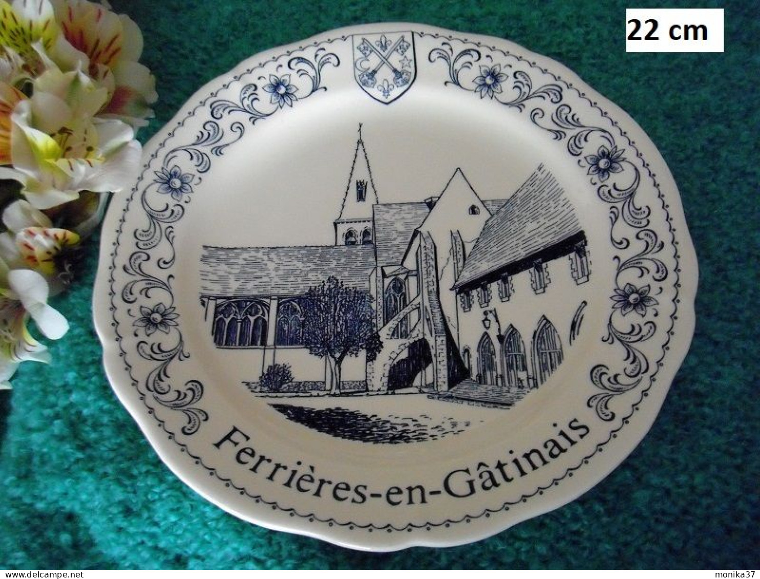 Assiette Gien Souvenir Comice Agricole FERRIERES EN GATINAIS 45210 Loiret 1988 - Oggetti 'Ricordo Di'