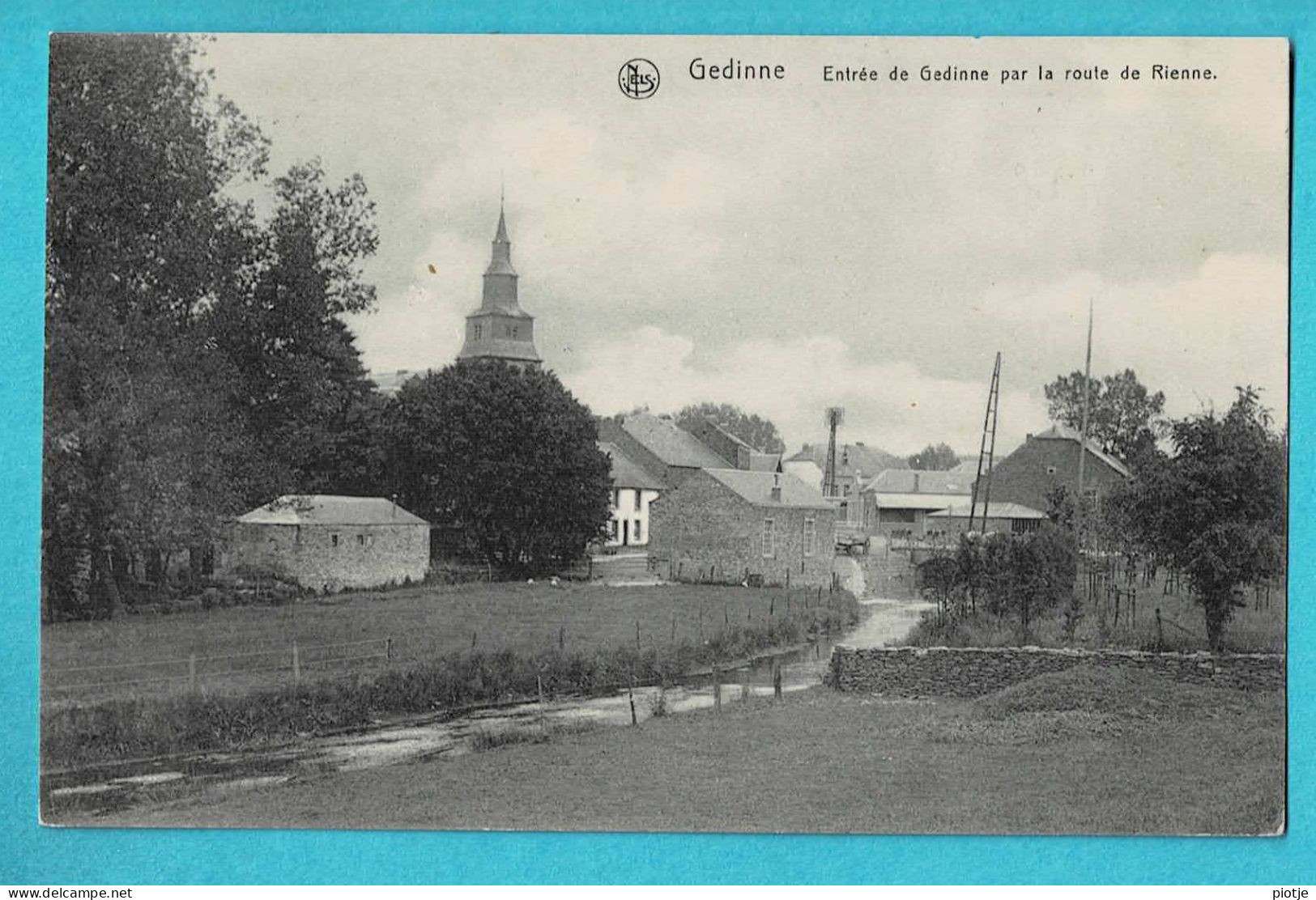 * Gedinne (Namur - La Wallonie) * (Nels, Edition Em. Haubursin) Entrée De Gedinne Par La Route De Rienne, église, Old - Gedinne