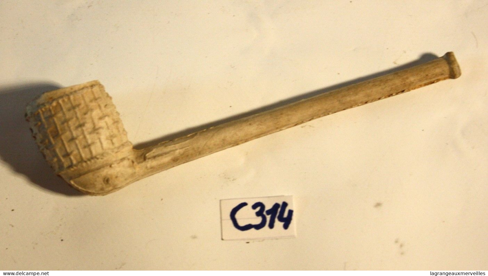 C314 Ancienne Pipe En Terre Cuite Et Os - Belgium - Collection - - Pijpen In Klei En Porselein