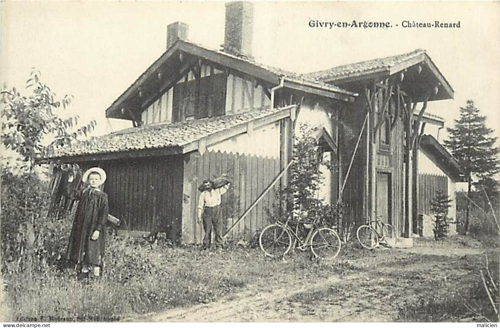 Dpts Div -ref-BM259- Marne - Givry En Argonne - Château Renard - Homme Portant Du Bois  - Enfant - Velos - - Givry En Argonne