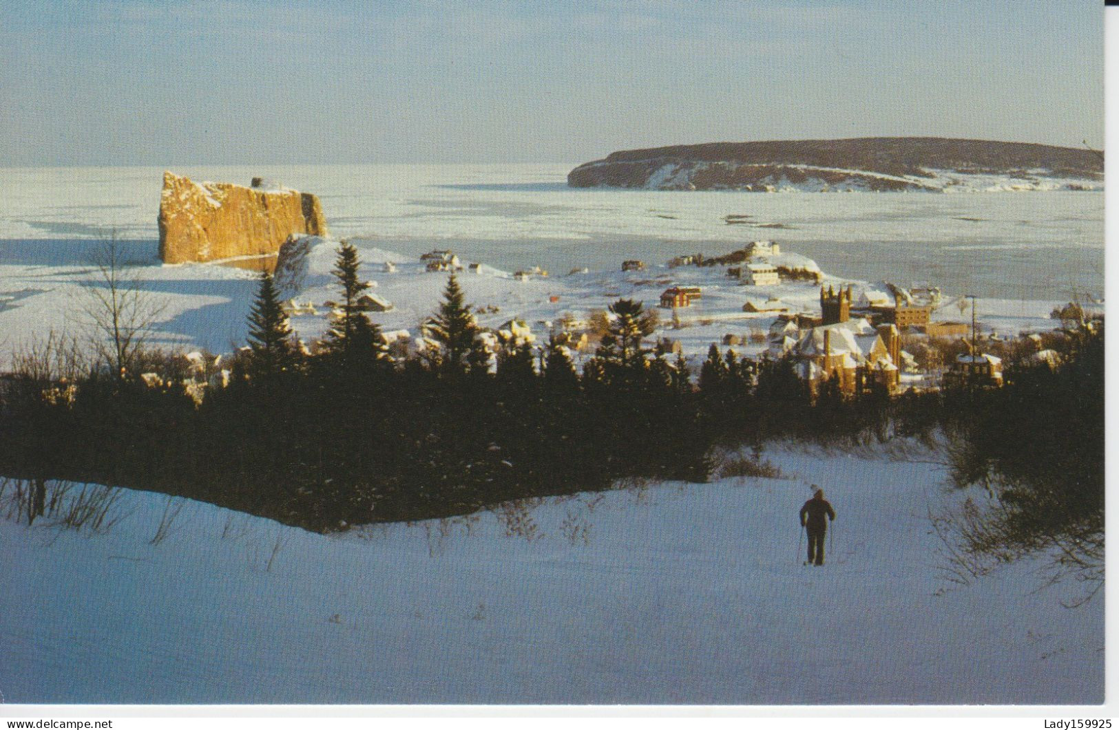 Rocher Percé  Percé Quebec Canada. Rocher Percé Lever Du Soleil  Hiver Ile Bonaventure Petit Voilier 4  Cartes  8 Sc. - Percé