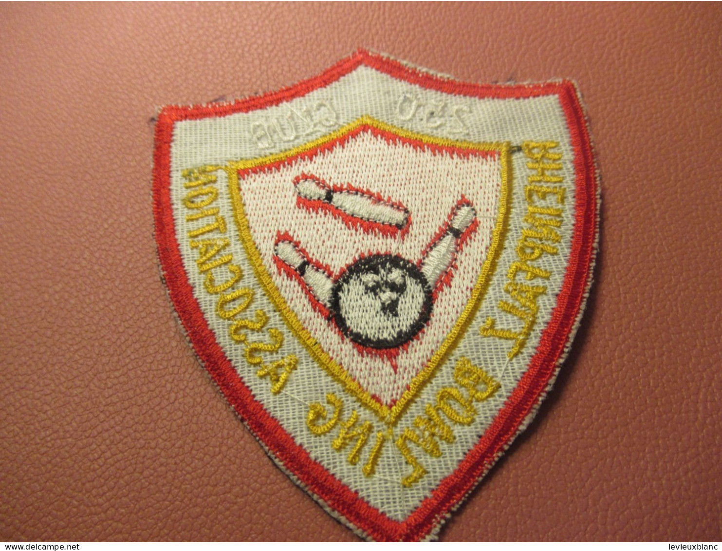 SPORT/Bowling/ Ecusson Tissu Brodé  Ancien / 250 Club/Rheinpfalz Bowling Association /Vers 1985-95            ET617 - Patches