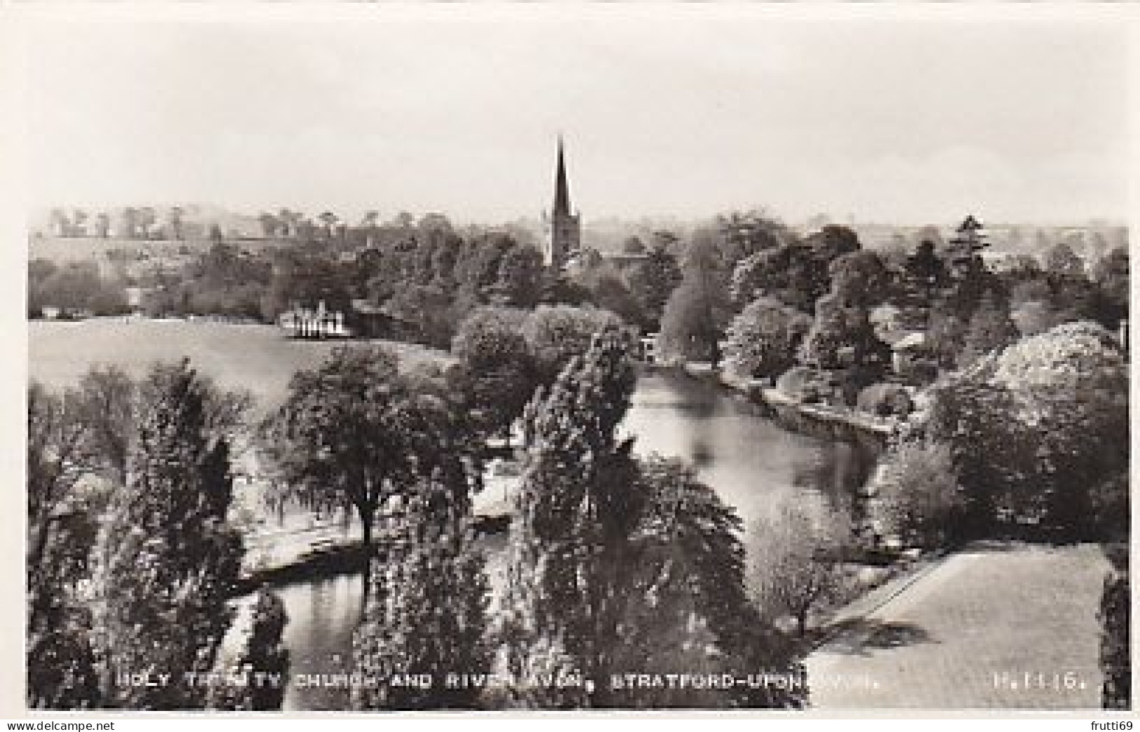 AK 191804 ENGLAND - Stratford-upon-Avon - Holy Trinity Church And River Avon - Stratford Upon Avon