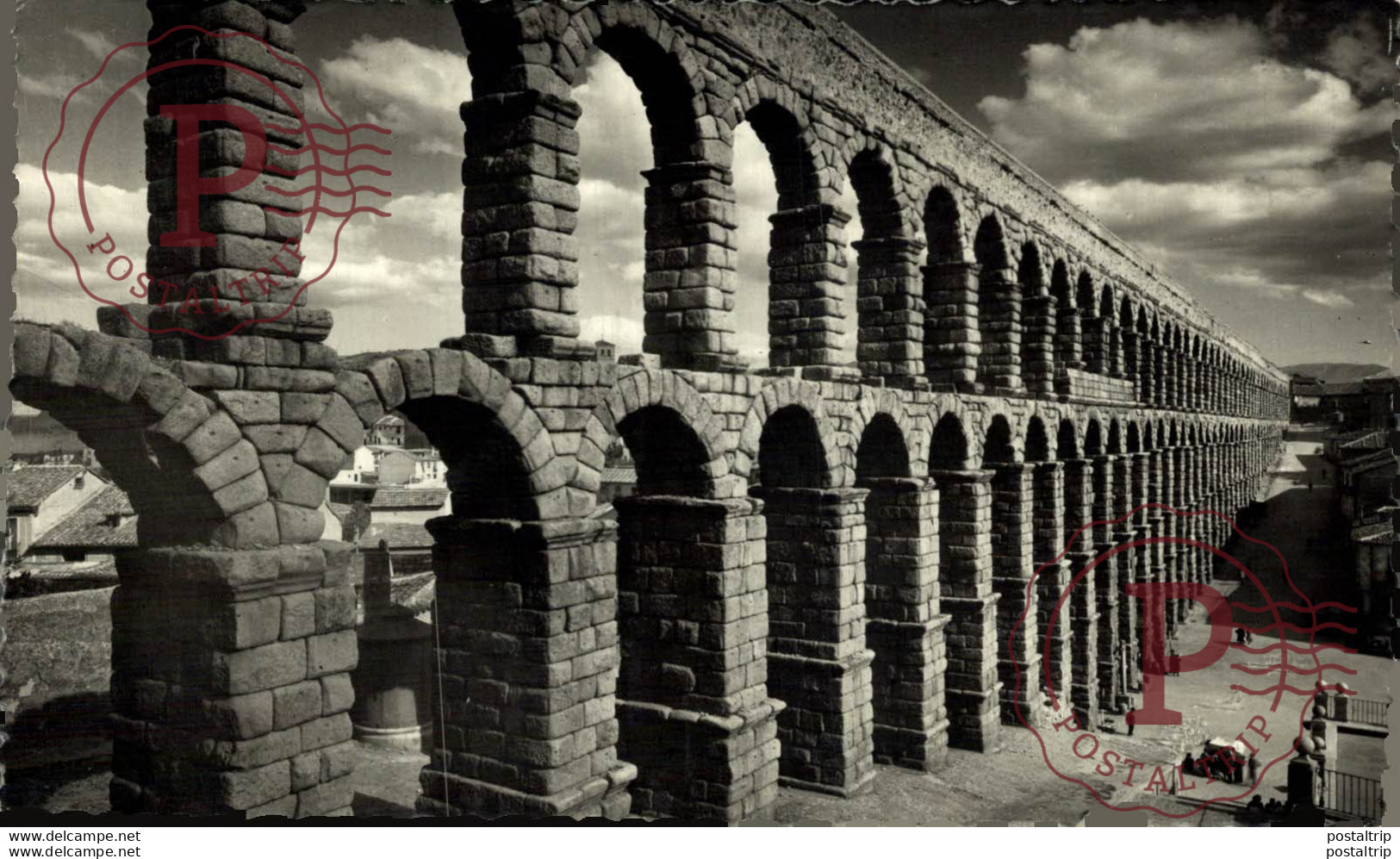 Segovia El Acueducto Romano Castilla Y León. España Spain - Segovia