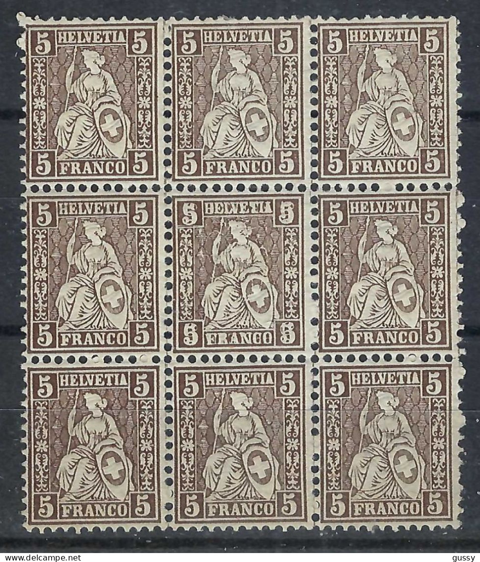 SUISSE Ca.1882: Le ZNr. 45.2.01 (Doppelprägung) Au Centre D'un Bloc De 9 Du 45, Neufs**, Forte Cote - Unused Stamps