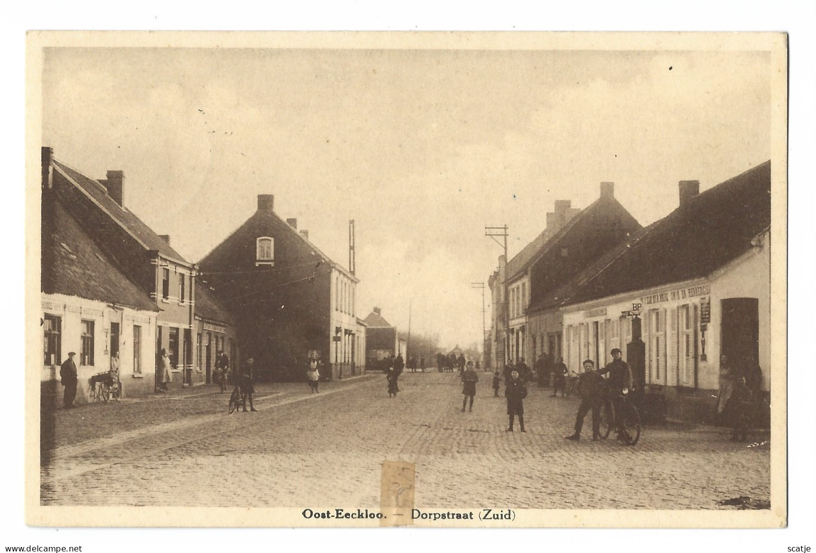 Oost-Eeckloo   -    Dorpstraat   (Zuid)   -   Mooie Kaart Met Plakkertje  -   1943   Naar   Hamau - Assenede