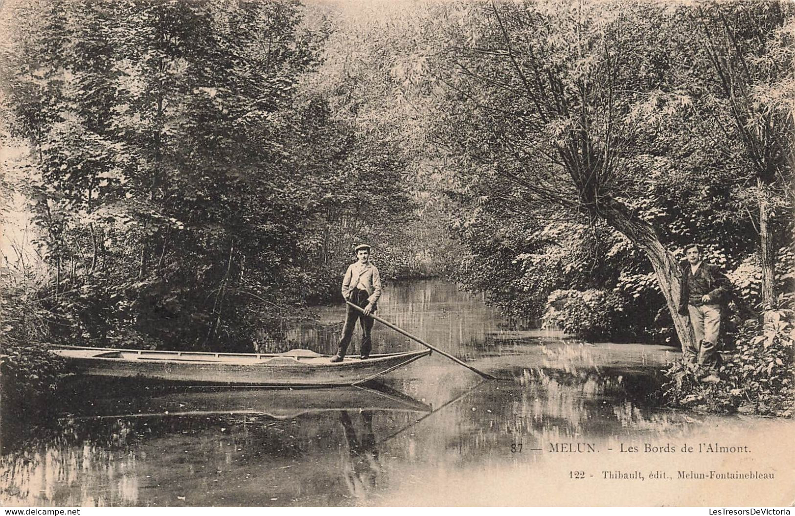 FRANCE - Melun - Les Bords De L'Almont - Homme Dans Une Barque - Carte Postale Ancienne - Melun