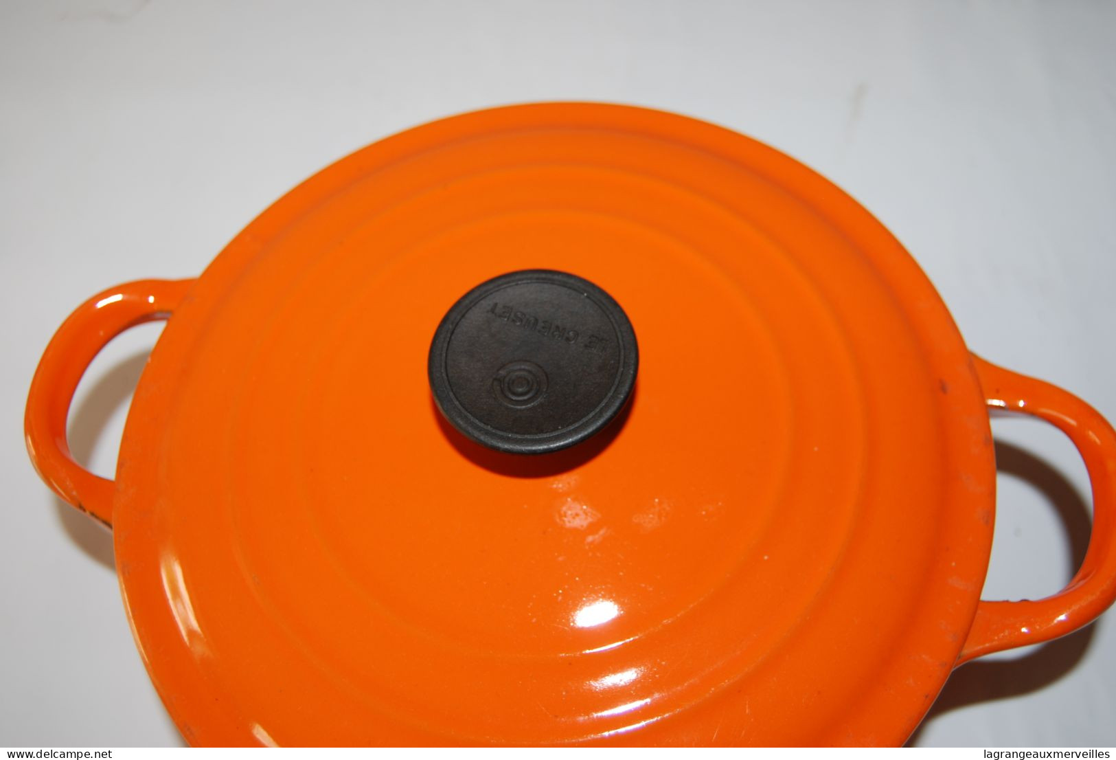 E2 Ancienne casserole - Le creuset - ornage vintage - cocotte marmitte