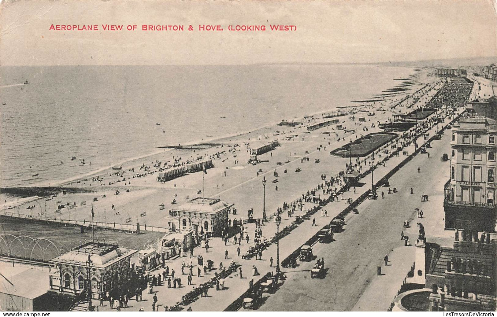 ROYAUME UNI - Angleterre - Aeroplane View Of Brighton & Hove (Looking West) - Animé - Plage - Carte Postale Ancienne - Brighton