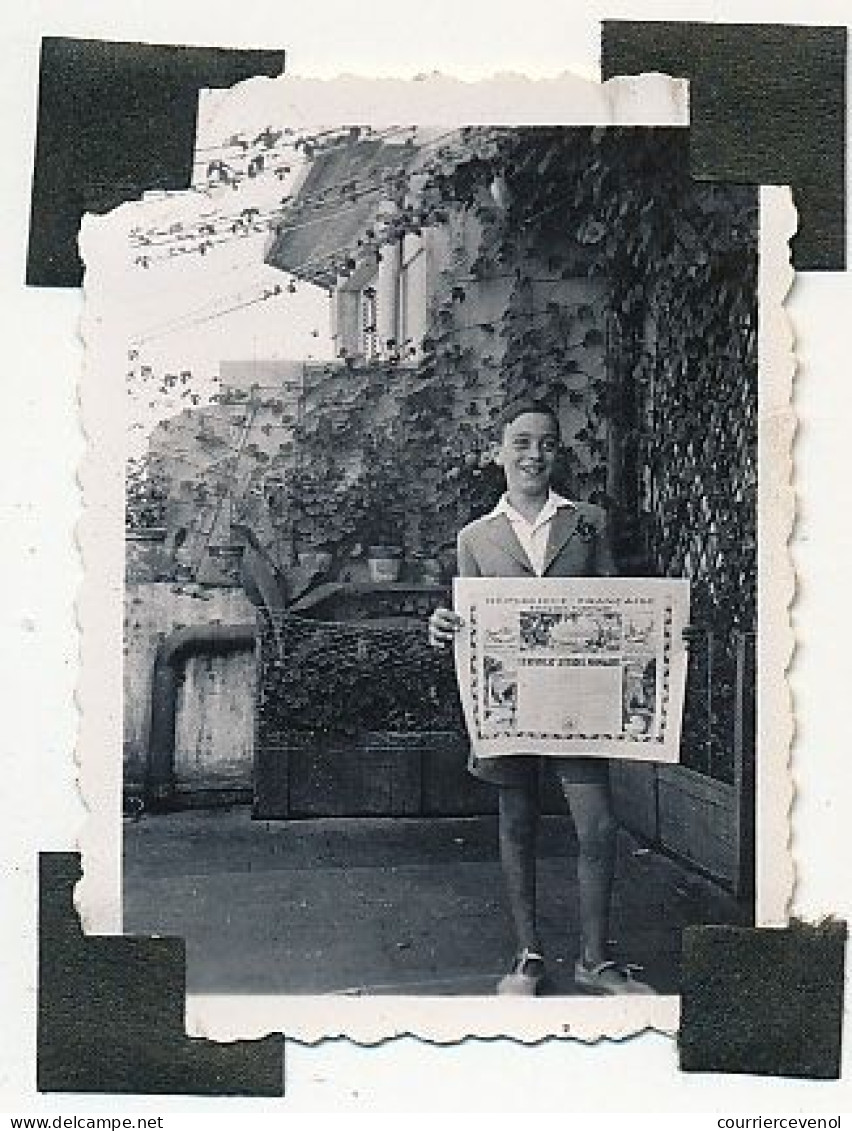 FRANCE - SCOUTISME - 6 Pages Recto Verso De Petites Photos Dont Une Quinzaine D'un Louveteau - 1936 - Movimiento Scout