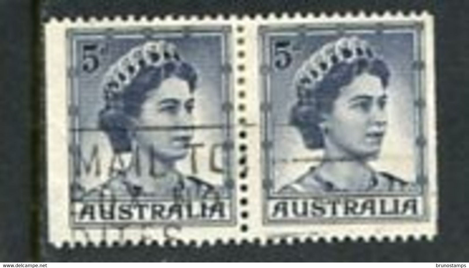 AUSTRALIA - 1959  5d  QUEEN ELISABETH  PAIR  IMPERF SIDES  FINE USED - Gebruikt