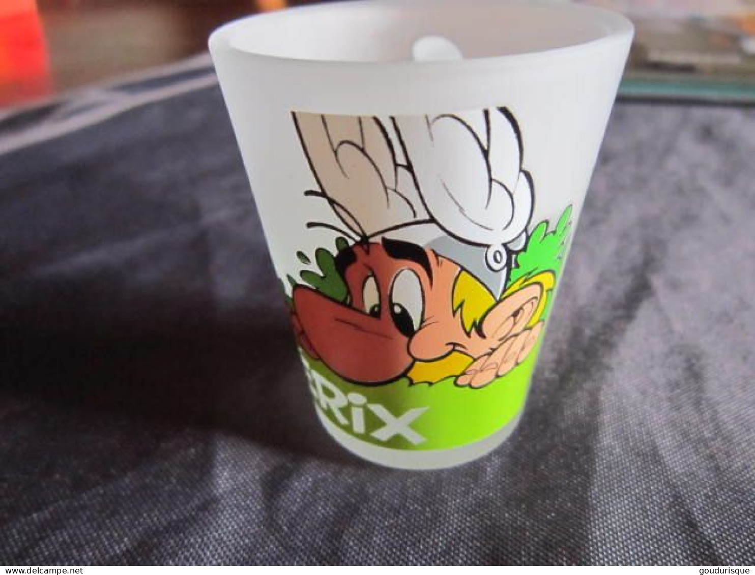 ASTERIX PETIT VERRE A LIQUEUR ASTERIX OBELIX ET IDEFIX PARC ASTERIX - Astérix