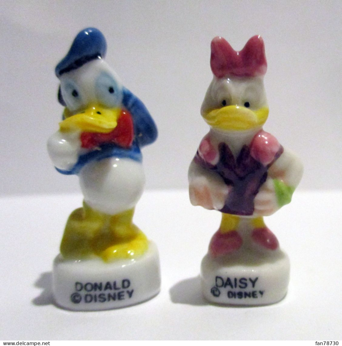 Fèves Brillantes  - Donald Et Daisy De Disney - Frais Du Site Déduits - Disney