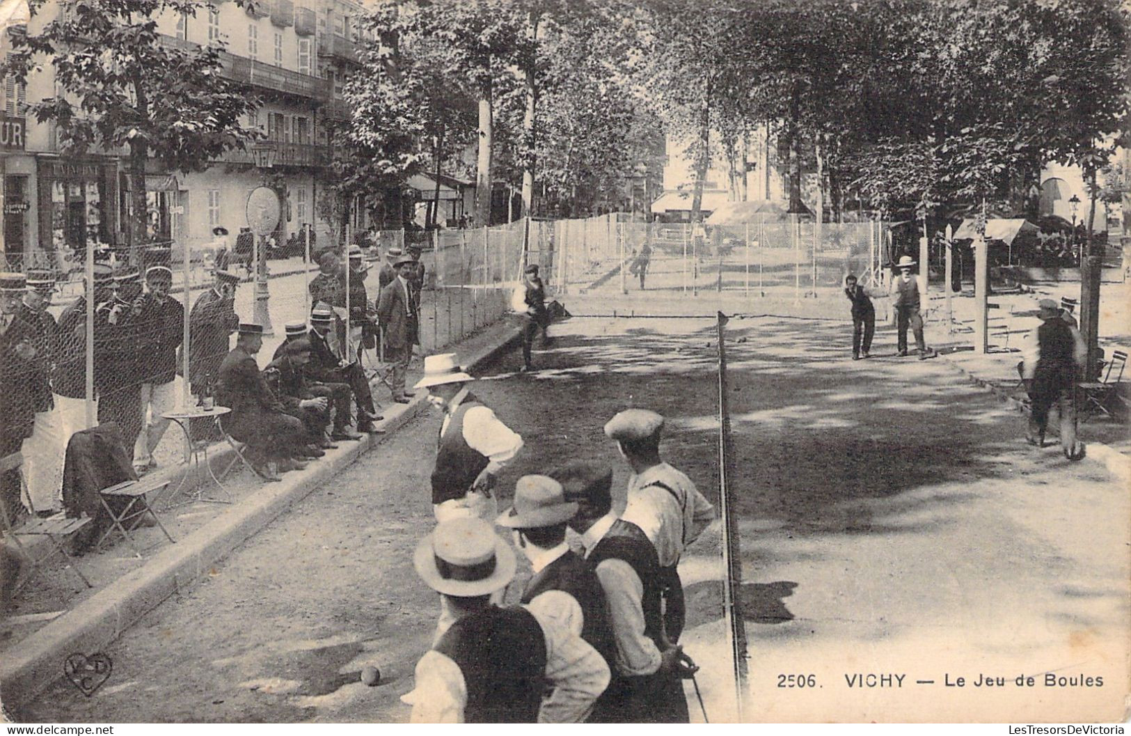 FRANCE - Vichy - Le Jeu De Boules - Petanque - Carte Postale Ancienne - Vichy