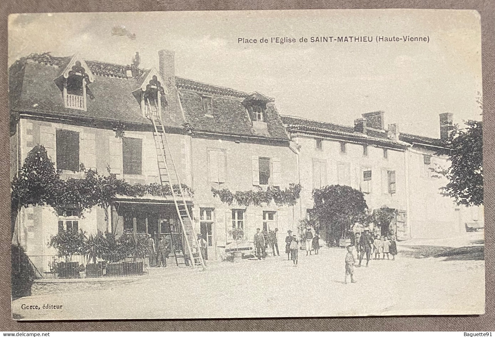 Place De L’église De Saint Mathieu (Haute Vienne) - Saint Mathieu