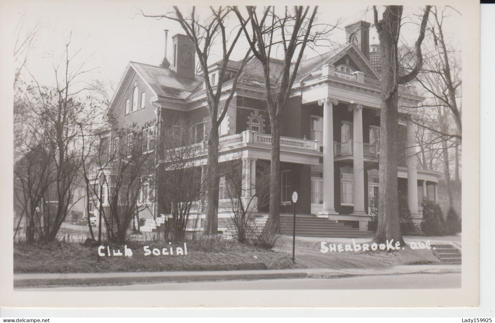 Club Social  Sherbrooke Québec Canada. Real Photo B&W CKC1910-1962 Grand Bâtiment Galeries 2 Cheminées  Colonnes   2 S - Sherbrooke