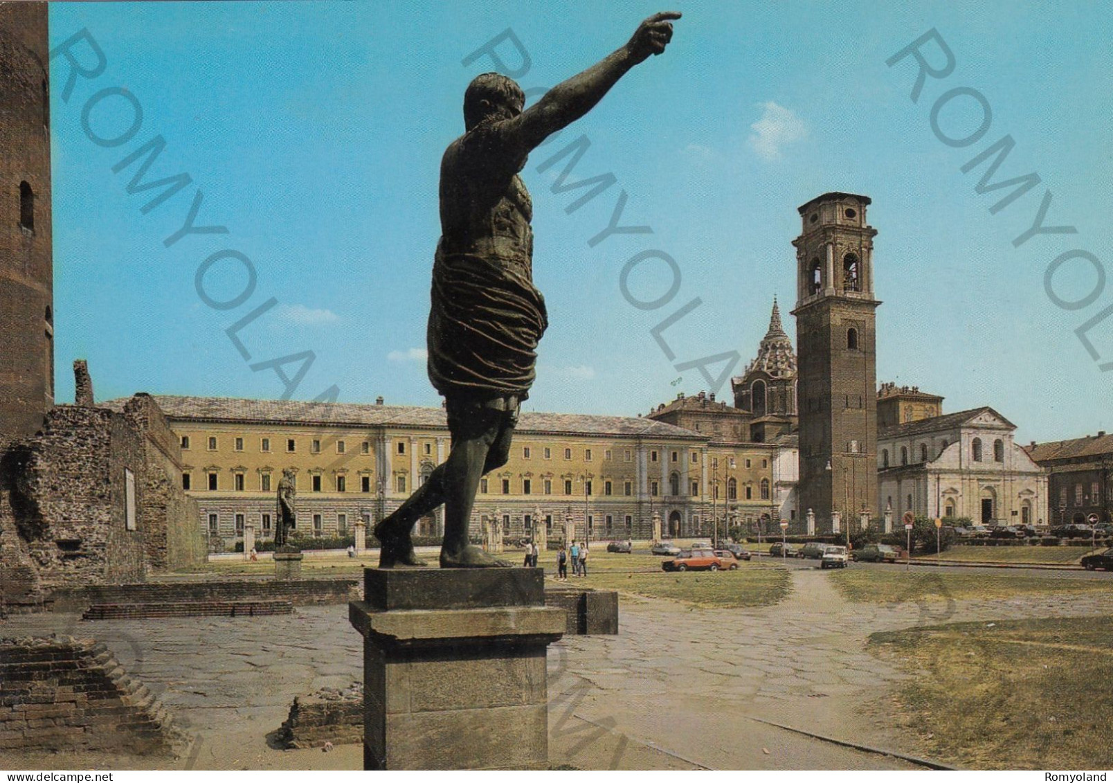 CARTOLINA  TORINO,PIEMONTE-PIAZZA S.GIOVANNI-LA CATTEDRALE,LE STATUE DI AUGUSTO E CESARE,BELLA ITALIA,NON VIAGGIATA - Places