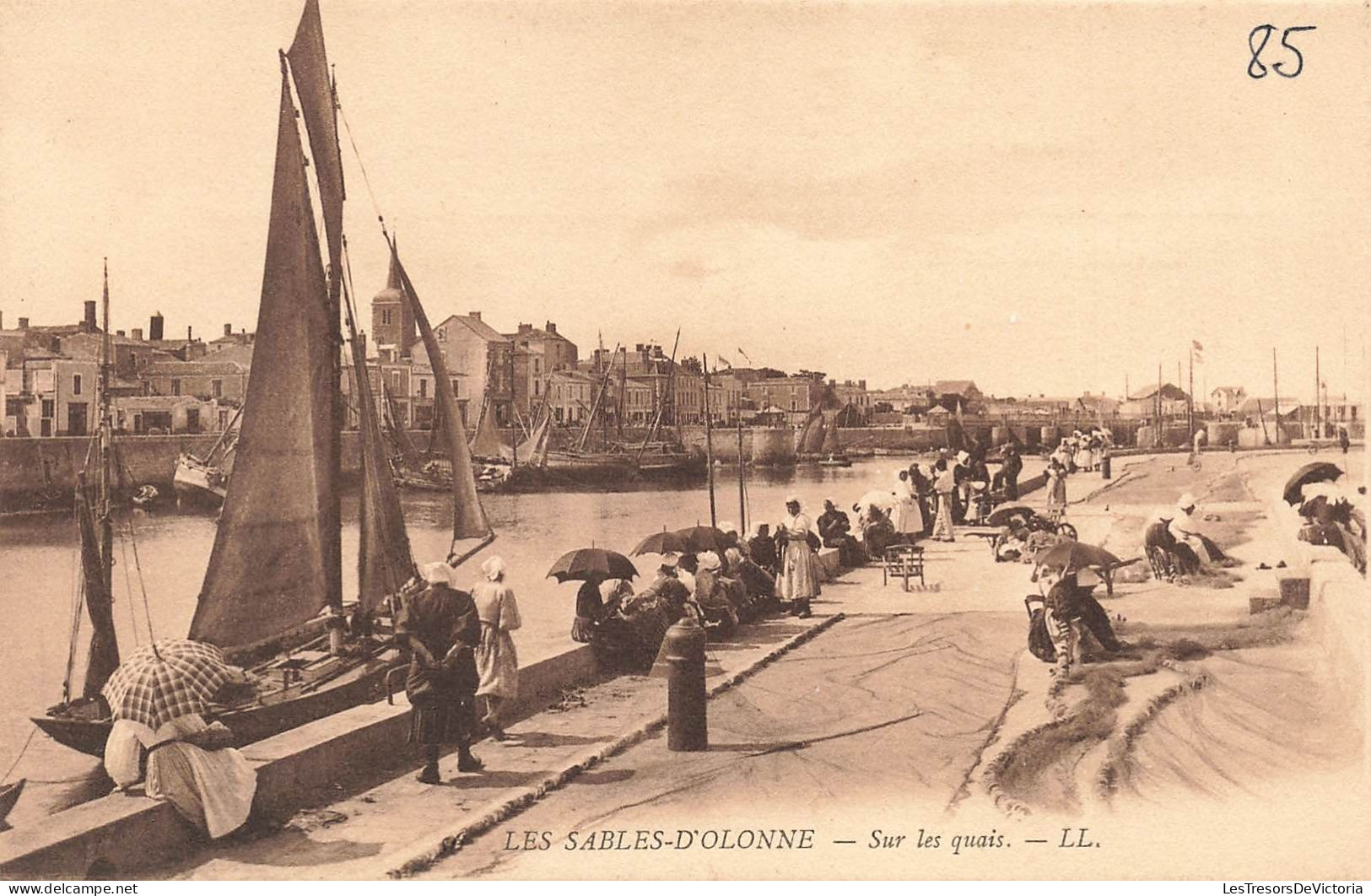 FRANCE - Sables D'Olonne - Sur Les Quais - Carte Postale Ancienne - Sables D'Olonne