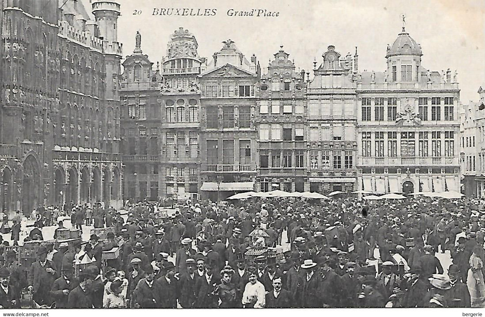 D/1        Belgique     -     Grand Place    -  Marché - Marchés