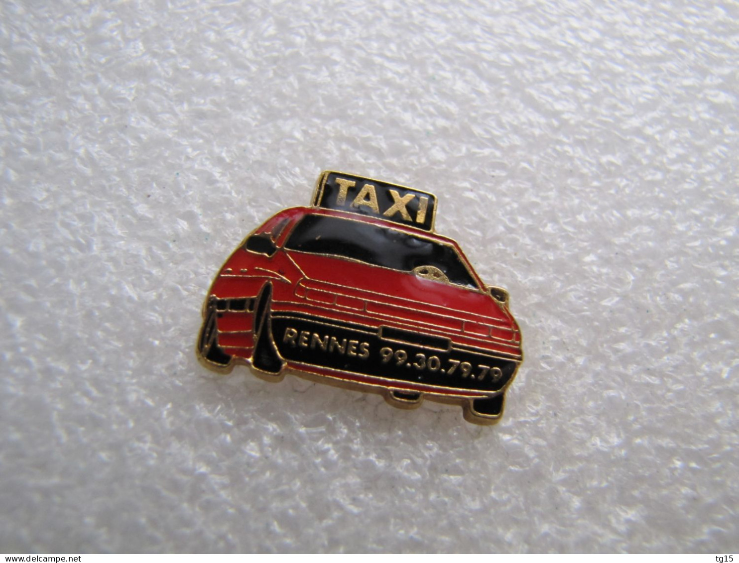 PIN'S    CITROEN   XM   TAXI  RENNES - Citroën