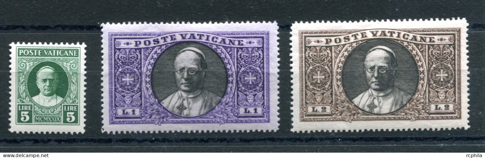 RC 26700 VATICAN COTE 78€  N° 37 + 53 + 55 TIMBRES DIVERS NEUFS * MH TB - Unused Stamps