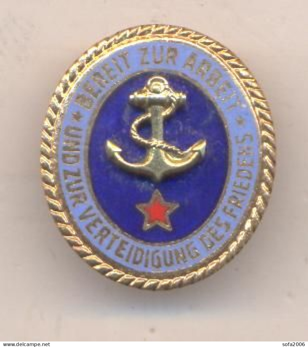 Badge.Germany. Marine Sports. DDR Seaman's Quality Mark, 1 Red Star. Without Nut. - Navy