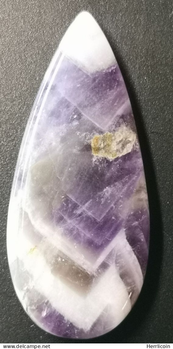 Cabochon Améthyste à Chevrons Ou Dentelle Naturelle Du Brésil  - 22.5 Carats (4.5 Grammes) - 37.5 X 17 X 5 Mm - Amethyst