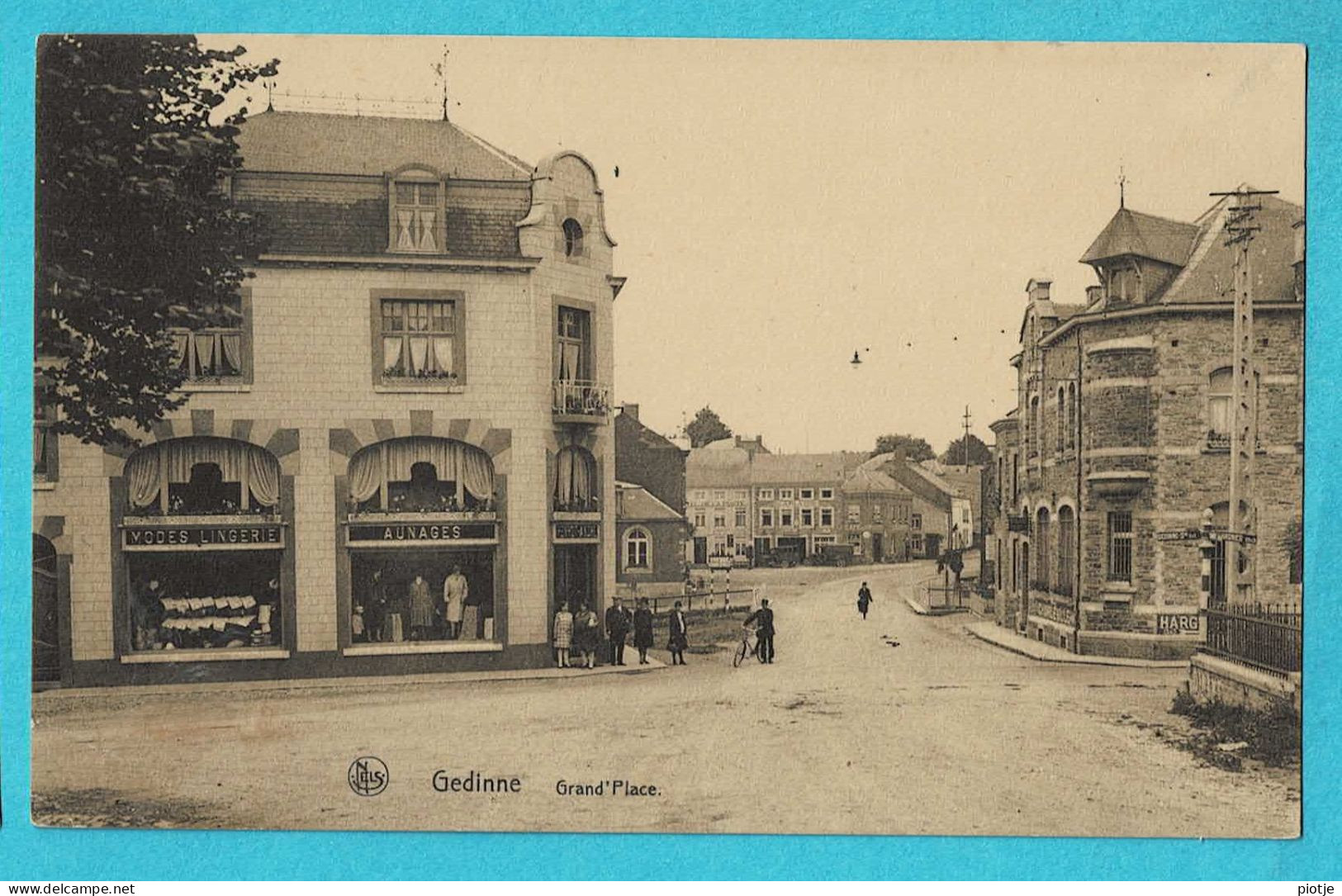 * Gedinne (Namur - La Wallonie) * (Nels, Edit Vve Beghon - Lemye) Grand'Place, Magasin, Vodes Lingerie Aunages, TOP - Gedinne