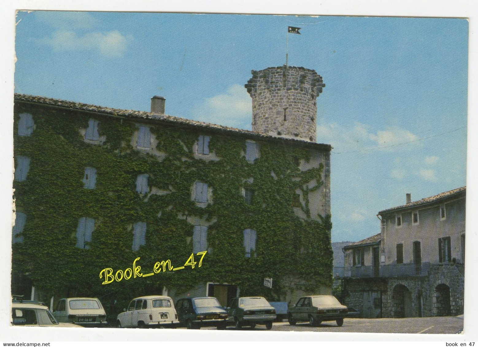 {90262} 07 Ardèche Joyeuse , Place De La Recluse ; Renault 4L  Renault 16 - Joyeuse