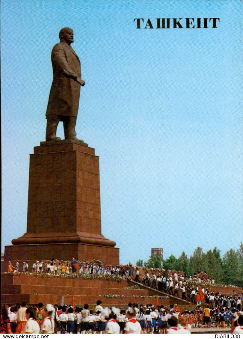 TASHKENT   ( OUZBEKISTAN )   MONUMENT TO V. L. LENIN IN LENIN SQUARE - Uzbekistan