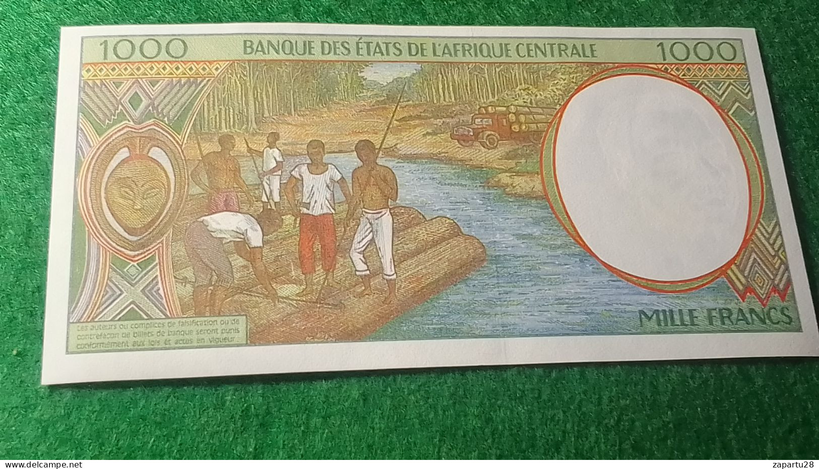 ORTA AFRİKA  EKVATOR GİNESİ-2000    1000    FRANK       UNC - Central African States